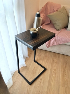 Mesa de arrime