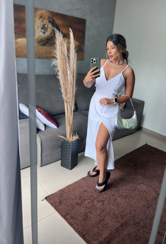 Vestido midi fenda na internet