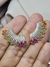 Brinco ear cuff cravejado com micro zircônias e pedras coloridas