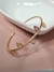 Bracelete de gotas cravejadas com pedras coloridas