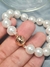 Pulseira com pérolas shell e fecho imã - comprar online