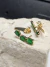 Brinco ear cuff esmeralda fusion - Santa Clara Semijoias - Elegância e sofisticação em cada detalhe