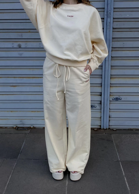 Calça Moletom Calin Almond - comprar online