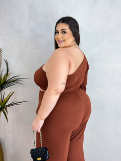 macacão plus size
