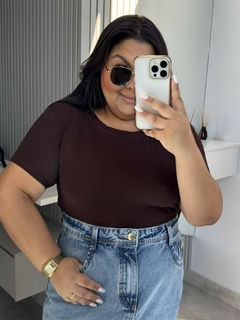 T shirts cropped - Jacqueromodas Plus Size - As Melhores Peças no Plus Size