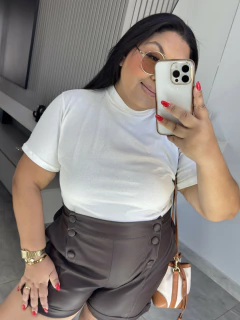 Blusa Branca Lisa na internet