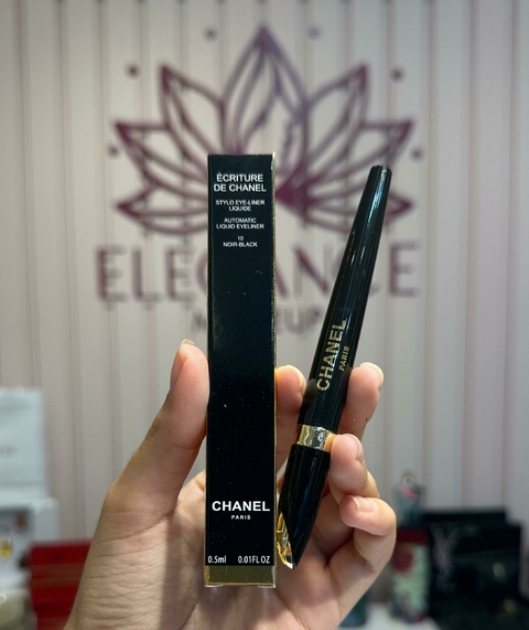 Delineador em Caneta CHANEL (0.5ml)
