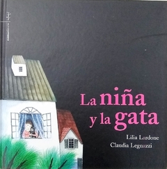 La nina y la gata