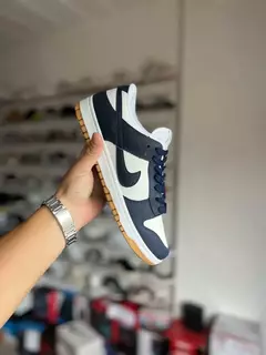 Nike dunk azul y blanca con suela caramelo - brepstore