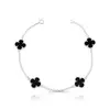 Pulseira 4 Trevos Preto Resinado