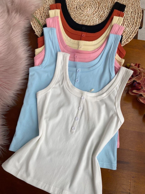 0047 - REGATA ALTA COMPRESSÃO COM BOTÕES - comprar online