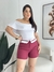 Short Anne na internet