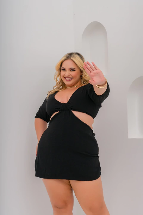 Macaquinho Sofia Plus Liso