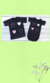 remera o body negra con corazon