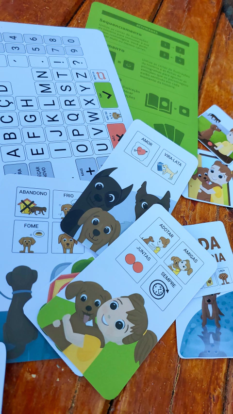 Conjunto de cartas com tabuleiro para atividades - comprar online