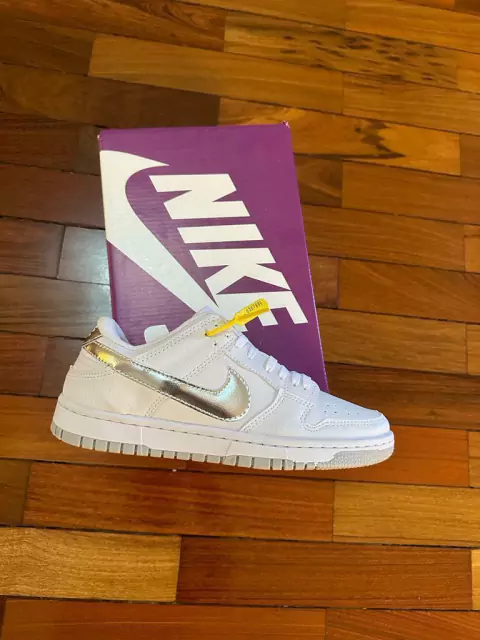 SB DUNK BRANCO PRATA