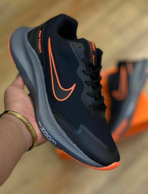 NIKE ZOOM PL