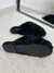 Chinelo Fluffy Rasteira - LadyMaria Calçados e Cosméticos: Estilo e beleza em cada passo!