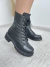 Coturno Cano Médio em Couro Legítimo - LadyMaria: Estilo e conforto em cada passo!
