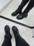 Coturno com Detalhe em Strass em Couro Legítimo - LadyMaria: Estilo e conforto em cada passo!