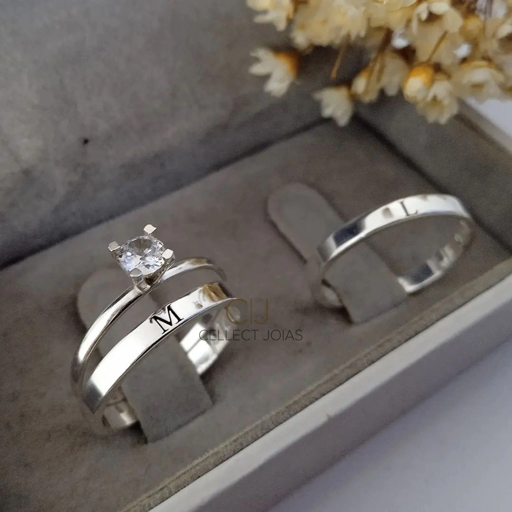 Aliança de Compromisso Prata Com a Inicial + Anel 8g CJ209