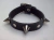 Pulseira com spikes e rebites