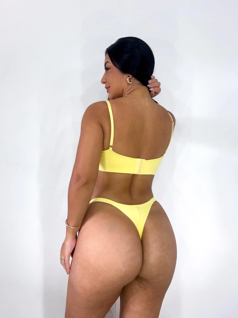 Conjunto Confy - Amarelo na internet