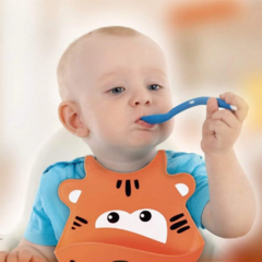 BABADOR DE SILICONE SILLYBIB - MULTIKIDS - BabyBee Store