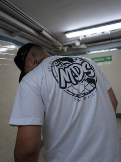 REMERA BLANCA DEL MUNDO