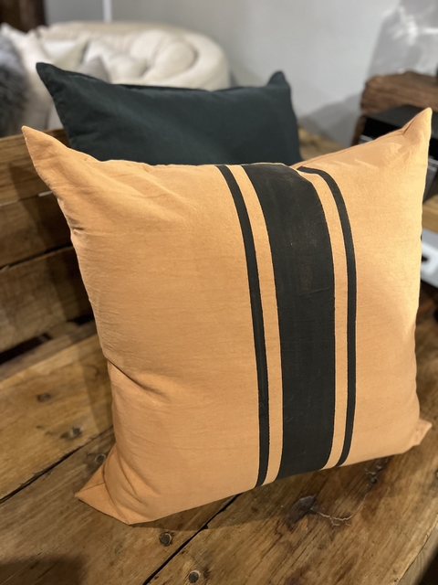 Almohadon PINTADO A MANO