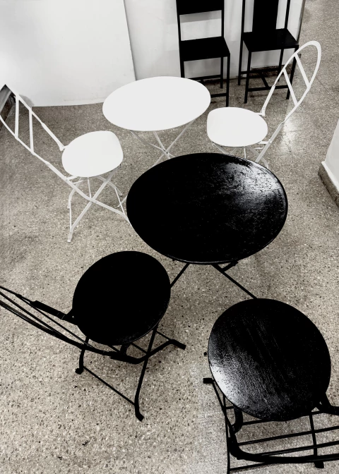 Mesa y 2 Sillas CERVECERO combo - comprar online