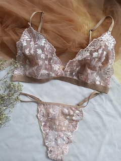 Conjunto Celia na internet