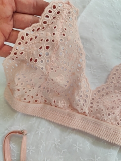 Conjunto rosa em laise