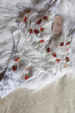 Conjunto Morango (sem ligas) - comprar online