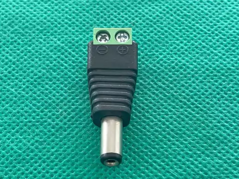 Conector Plug P4 2,1mm Com Borne