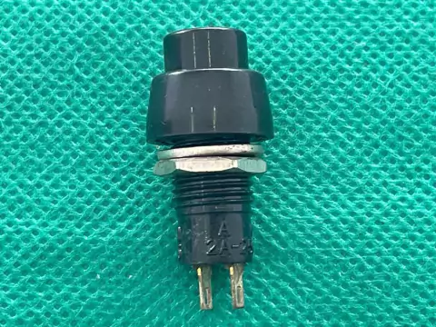 Chave Push Button Pbs-11b 2t 2amp 250v Na Sem Trava Preto