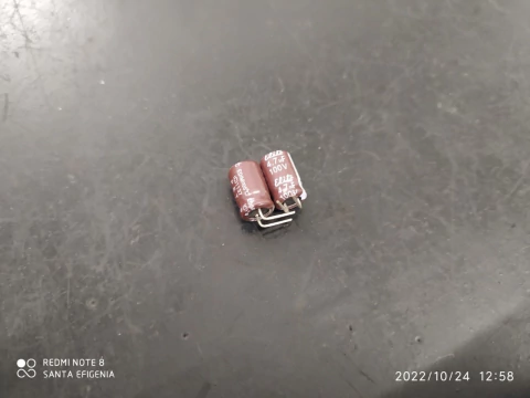 Capacitor Eletrolítico 4,7uf/100v 105° 8x12mm Elite