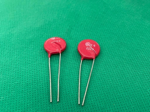 Varistor V22za3p = 22z3 = S14k14v 14mm 14v Ge