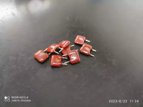 Capacitor Mica Prata 220pf/50v 3% Cm1 Pre Icl