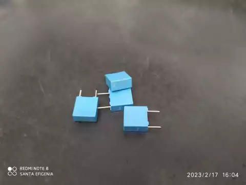 Capacitor Poliester 3nf/1000v = 3k/1000v Serie B32620 5% 8mm Epcos