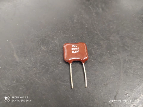 Capacitor Mica Prata 400pf/2,5kv 5% Icl