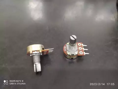 Potenciometro 1ma 16mm L15 Log