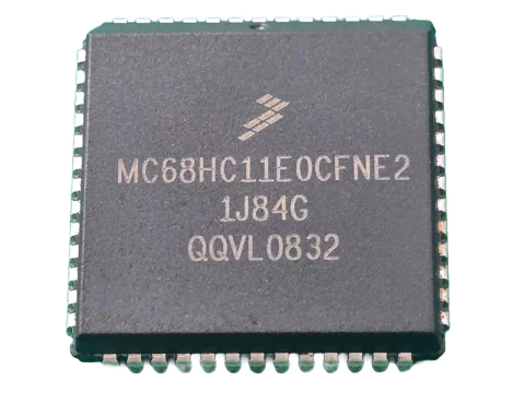 Circuito Integrado Mc68hc11e0cfne2 Plcc Freescale