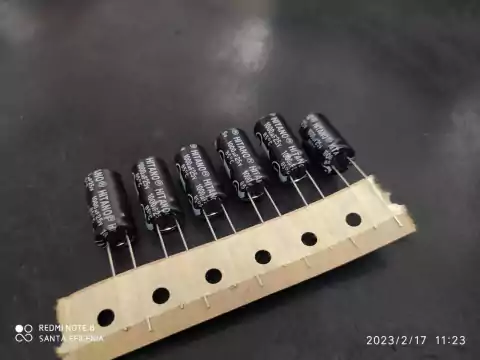 Capacitor Eletrolitico 1000uf/25v 85° 10x21mm Hitano