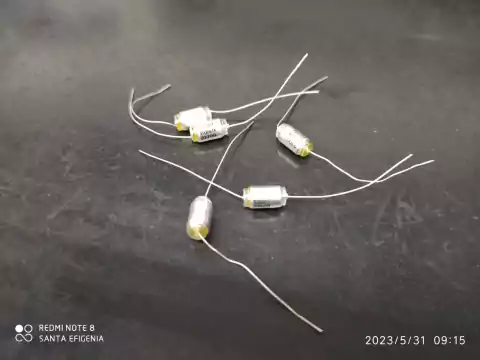 Capacitor Stiroflex 2k7 = J2700 5% Rohm