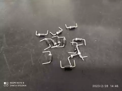 Diodo Ultra Fast Egp20d-e3 2amp 200v Vishay Pre