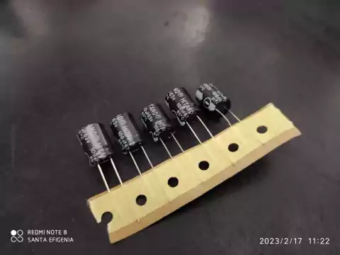 Capacitor Eletrolitico 100uf/63v 85° 10x13mm Hitano