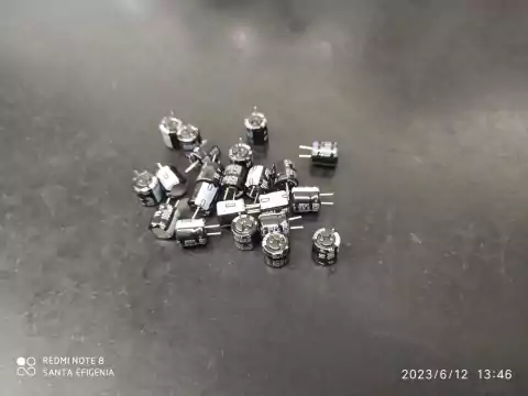 Capacitor Eletrolitico 100uf/16v 105° 6x7mm