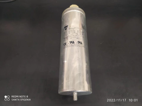 Capacitor Trifasico 24kvar/525v 60hz 3x77uf Vishay