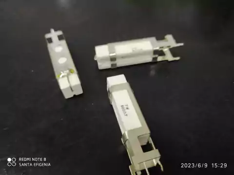Resistor de Porcelana 680r 7w Radial